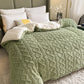 🛏️ Thickened Super Soft Warm Plush Winter Quilt – Cozy & Comfortable ✨